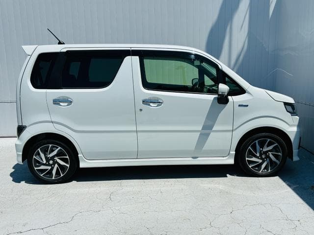 Suzuki Swift image