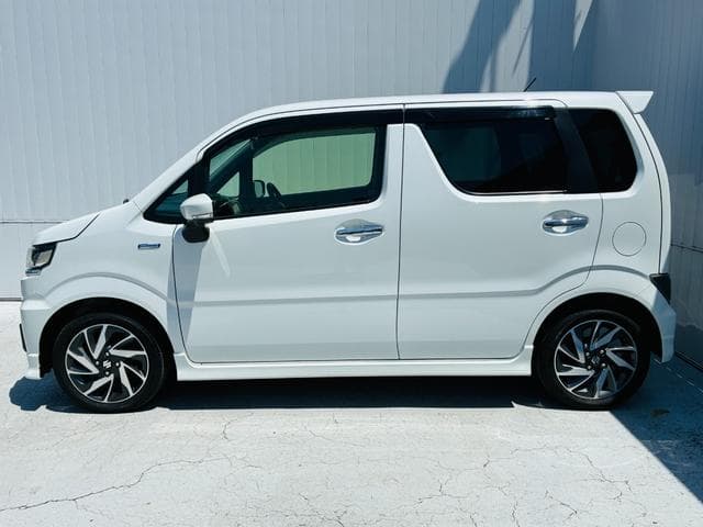 Suzuki Swift image