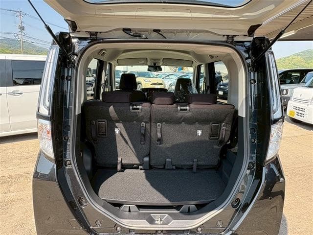 Toyota Roomy Custom GT image