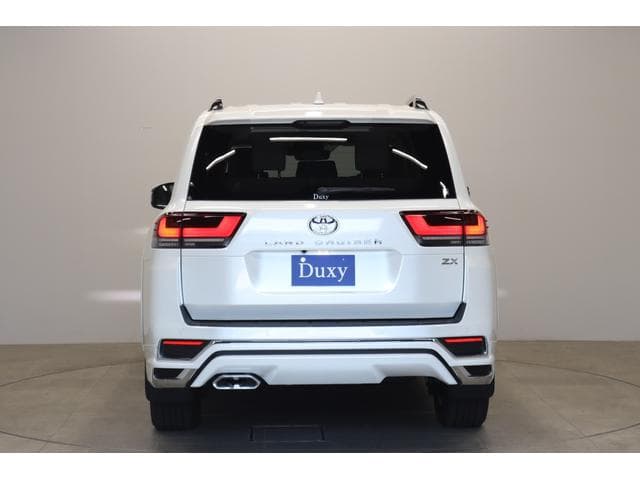 TOYOTA LAND CRUISER ZX image