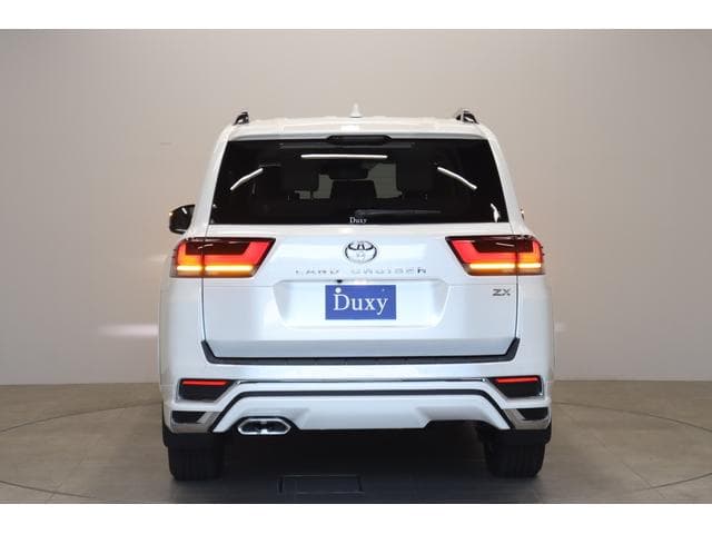 TOYOTA LAND CRUISER ZX image