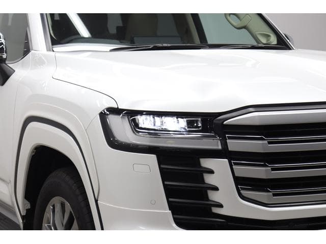 TOYOTA LAND CRUISER ZX image