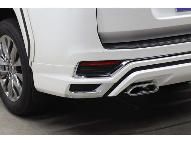 TOYOTA LAND CRUISER ZX image