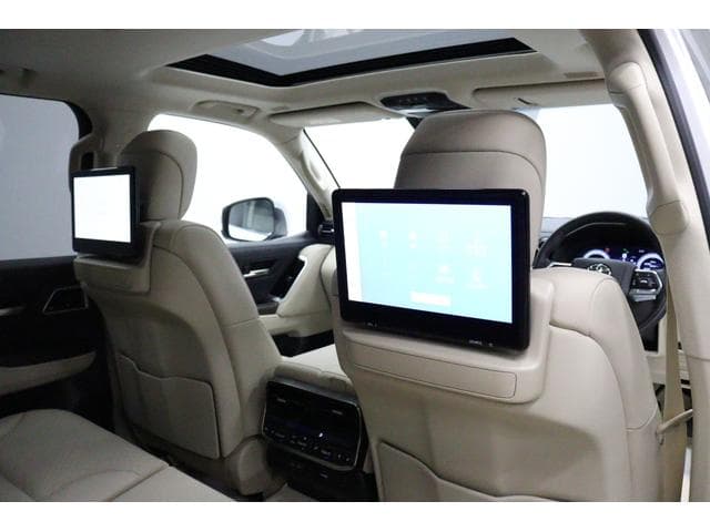 TOYOTA LAND CRUISER ZX image