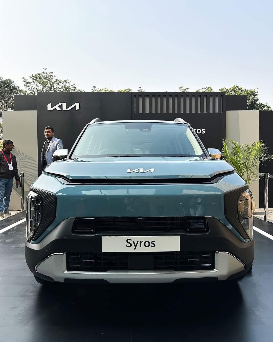 KIA Syros